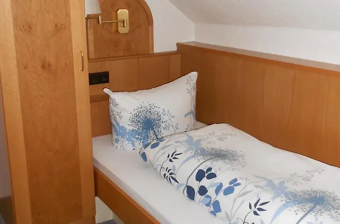 Specht 2* Виттен